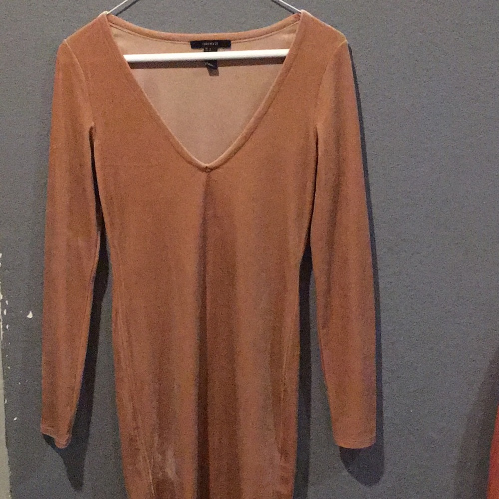 Small Velvet Rose gold dress!